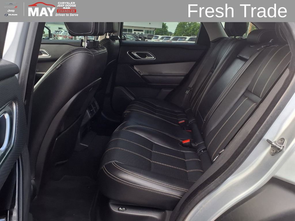 Used 2019 Land Rover Range Rover Velar S AWD/4WD image 12