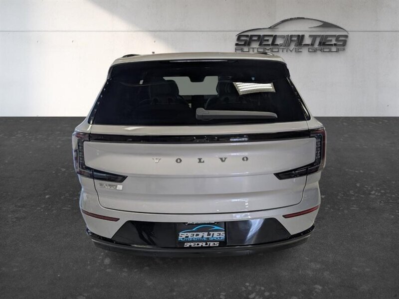 Used 2025 Volvo EX90 Ultra AWD/4WD image 9