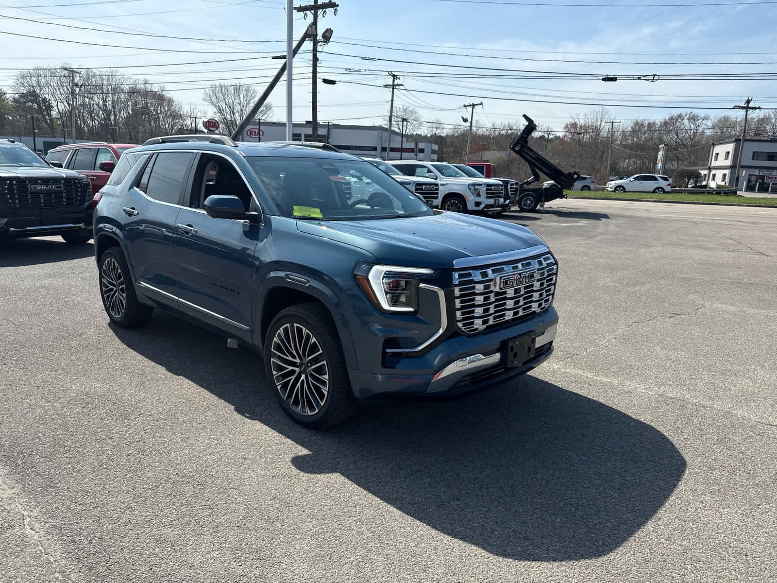 New 2026 GMC Terrain Denali w/ LPO, Black Badging Package AWD/4WD image 7
