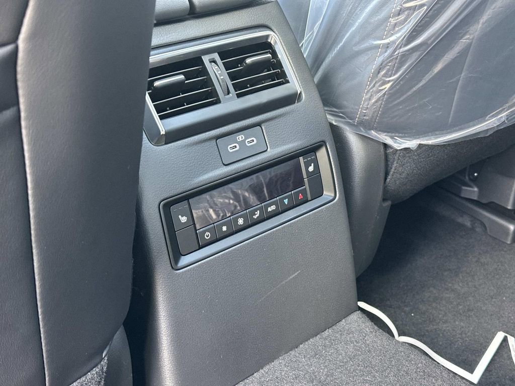 New 2025 MAZDA CX-90 Plug-In Hybrid w/ Premium Plus image 25