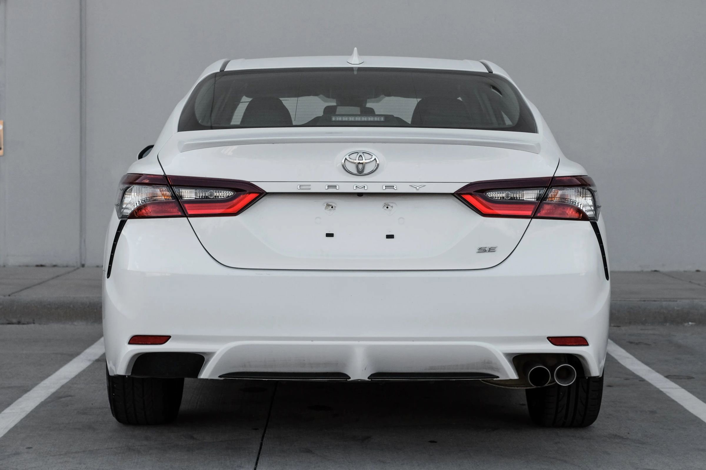 Used 2024 Toyota Camry SE image 7