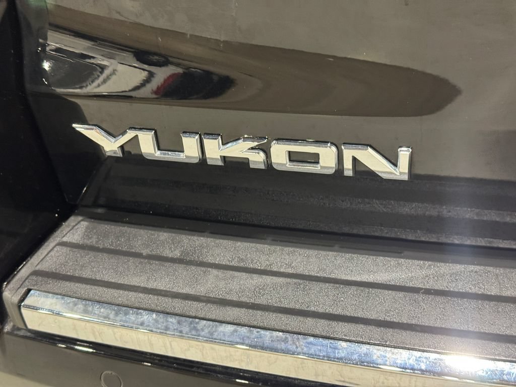 Used 2018 GMC Yukon Denali w/ Open Road Package AWD/4WD image 34