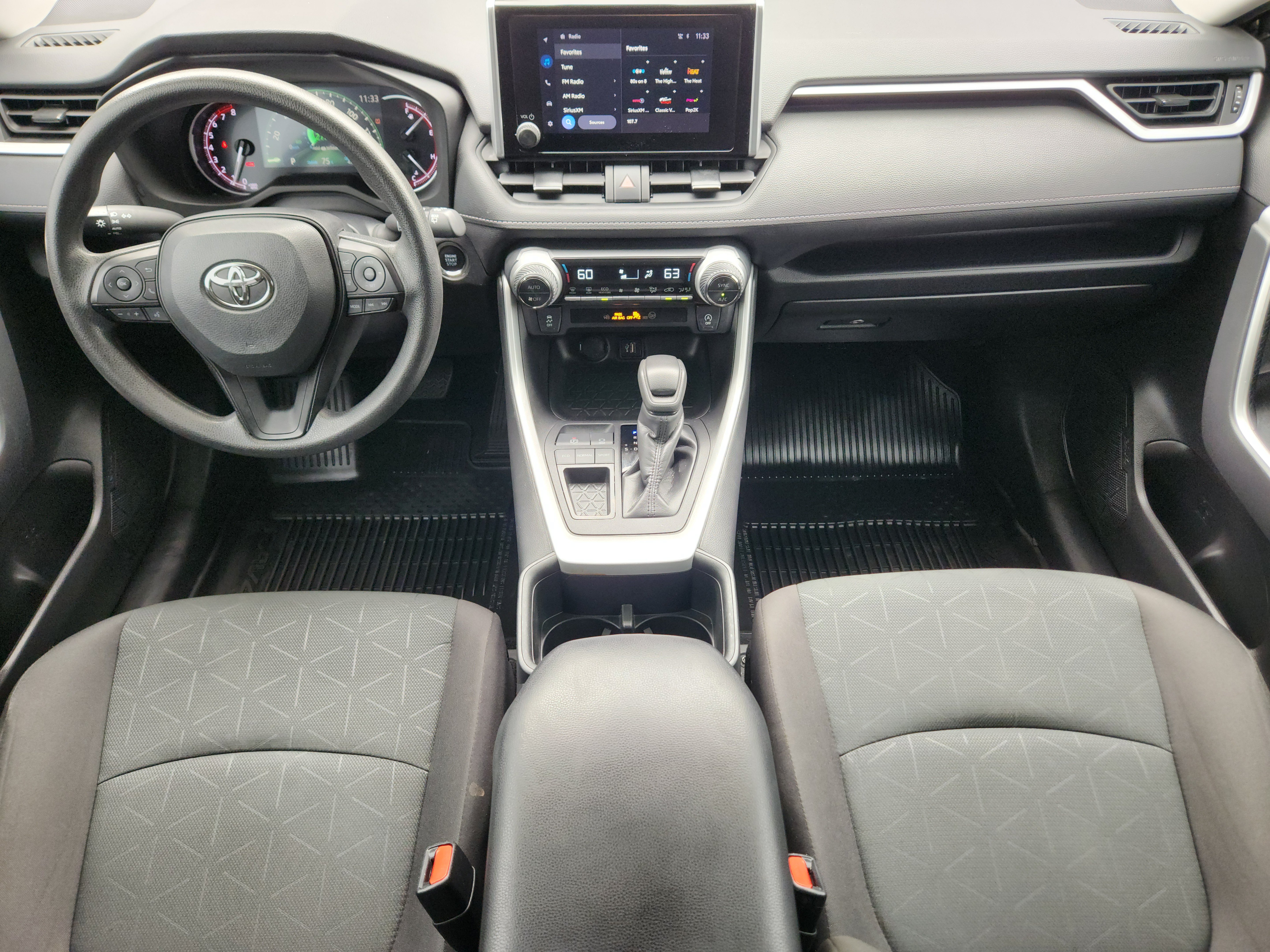 Used 2024 Toyota RAV4 XLE FWD image 20
