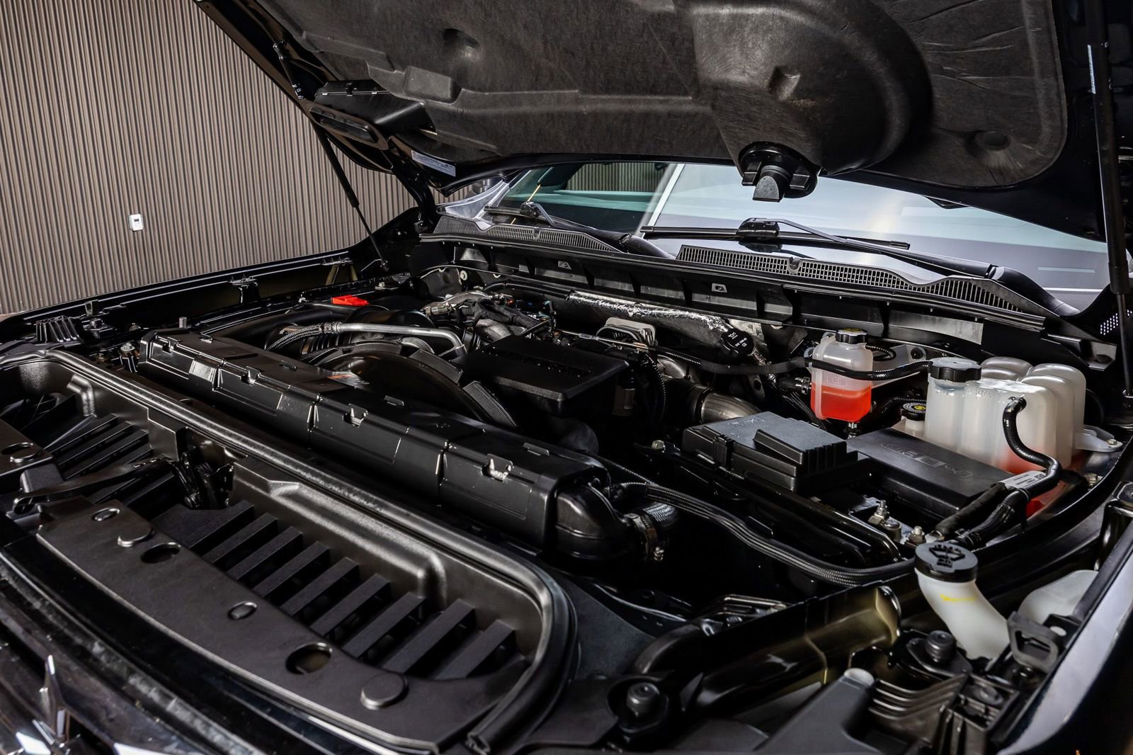 Used 2025 GMC Sierra 2500 Denali Ultimate AWD/4WD image 39