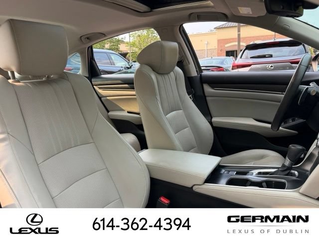 Used 2018 Honda Accord Touring image 15