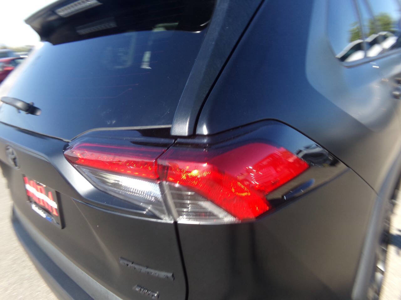 Used 2019 Toyota RAV4 LE w/ All Weather Liner Package image 29
