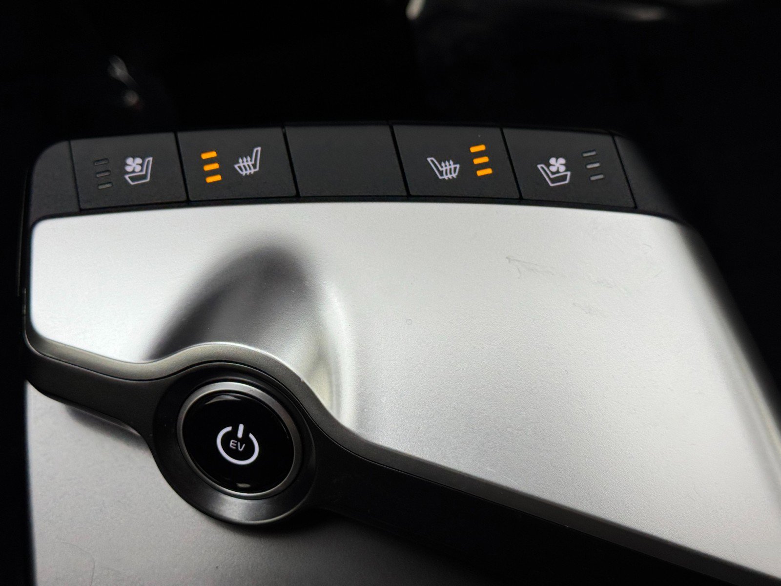 Used 2022 Kia EV6 Wind image 29