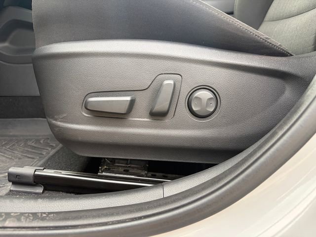 Used 2023 Hyundai Kona SEL image 24