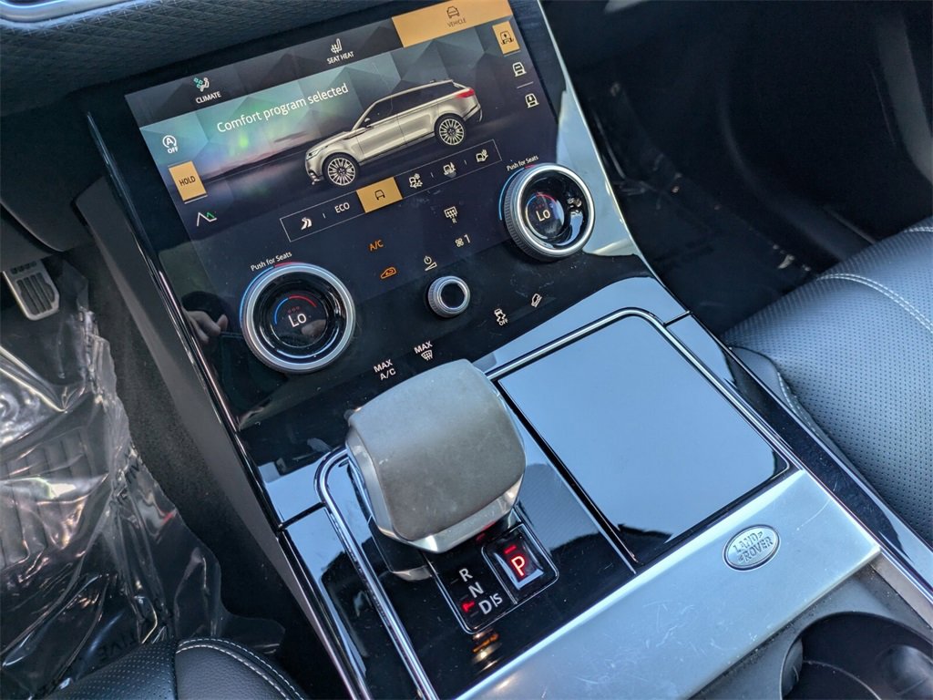 Used 2021 Land Rover Range Rover Velar R-Dynamic S image 26