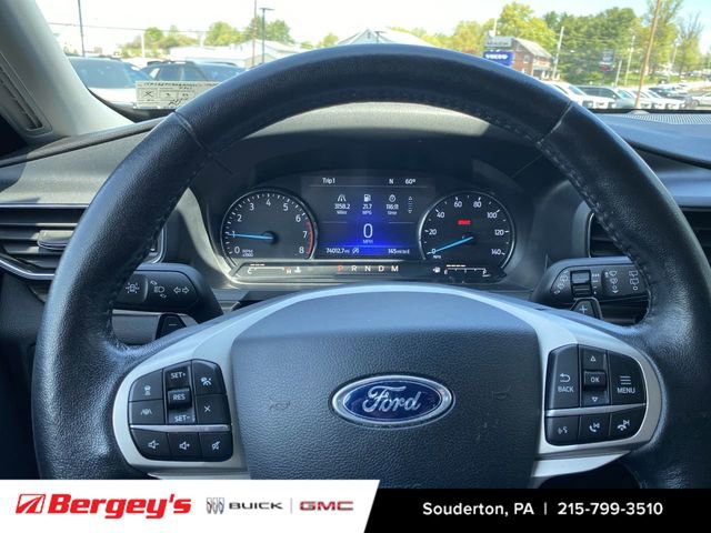 Used 2021 Ford Explorer Limited w/ Equipment Group 301A AWD/4WD image 13