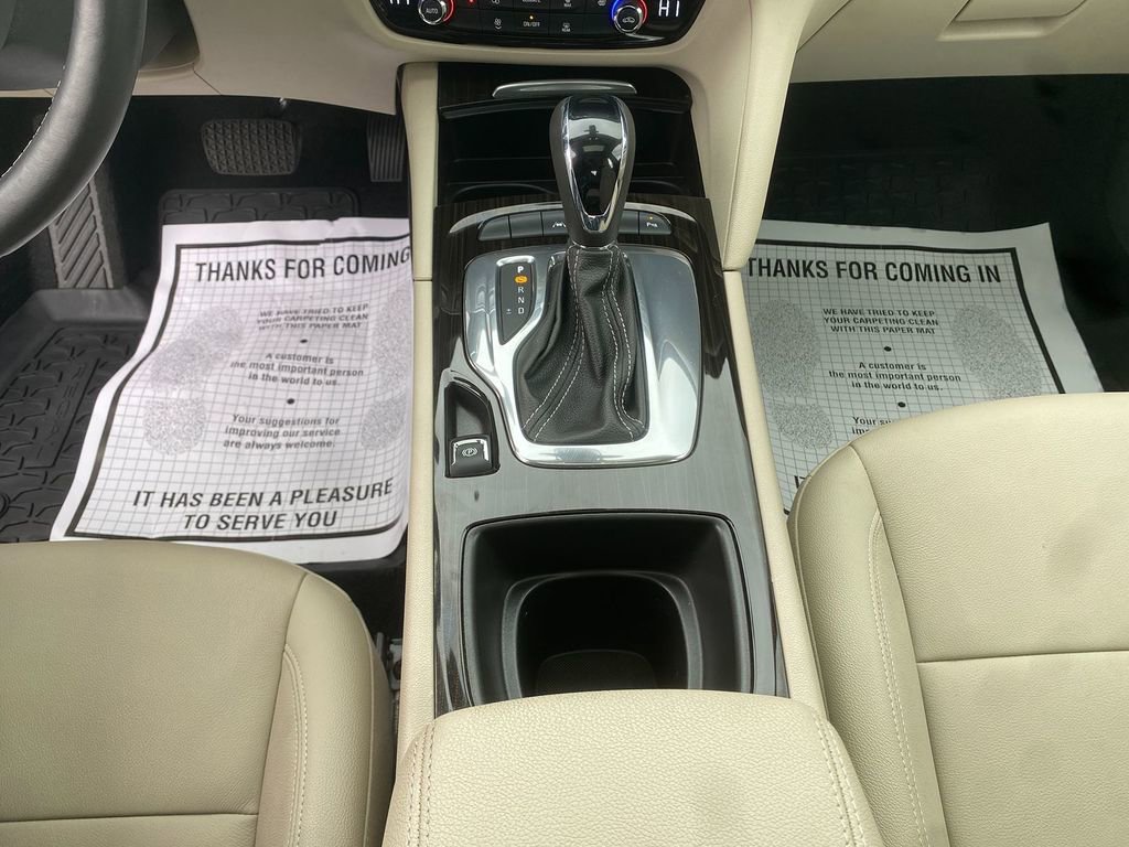 Used 2019 Buick Regal Essence w/ Driver Confidence Package I image 22