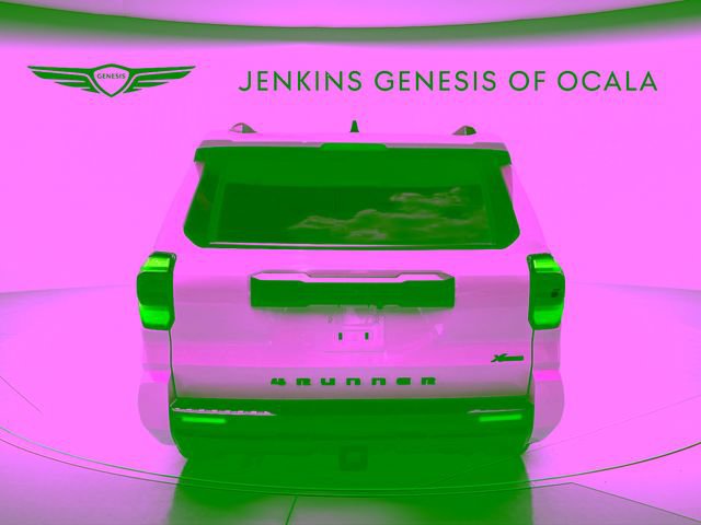 Used 2025 Toyota 4Runner SR5 AWD/4WD image 4