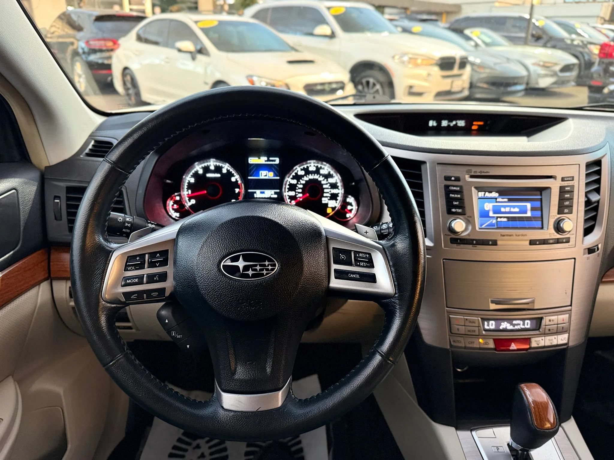 Used 2013 Subaru Outback 3.6R Limited w/ Moonroof Pkg AWD/4WD image 24