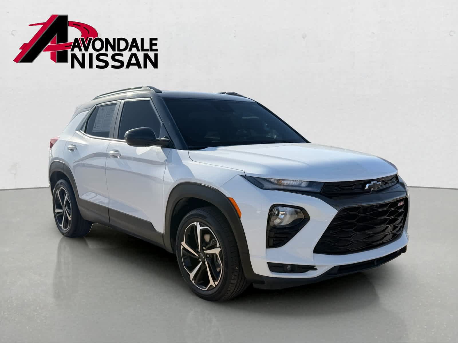 Used 2023 Chevrolet TrailBlazer RS w/ Sun and Liftgate Package FWD image 6