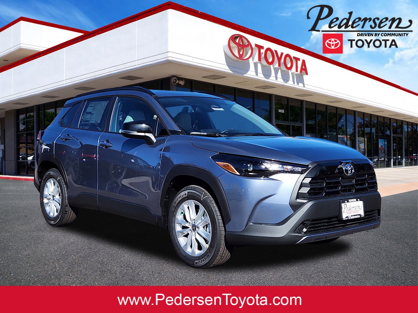 New 2026 Toyota Corolla Cross LE w/ Moonroof Package