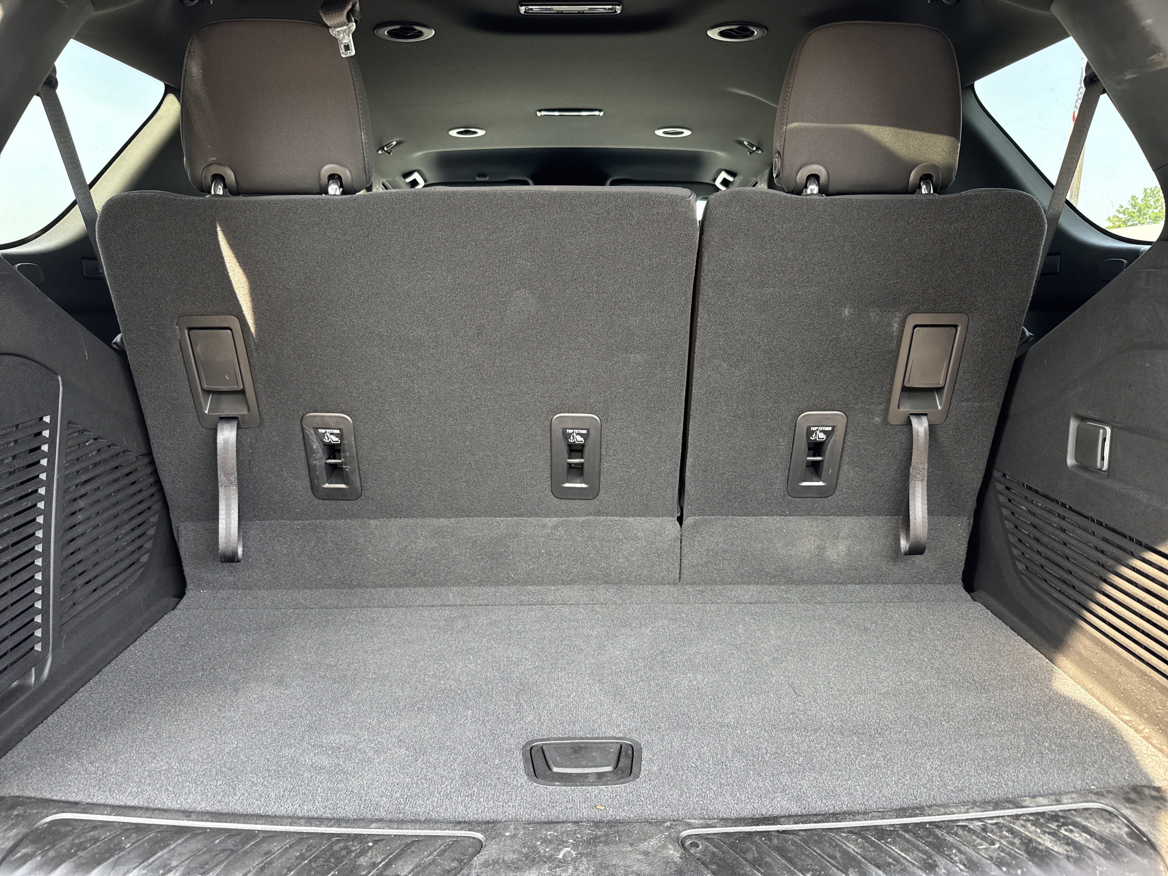 Used 2023 Chevrolet Tahoe LS AWD/4WD image 33