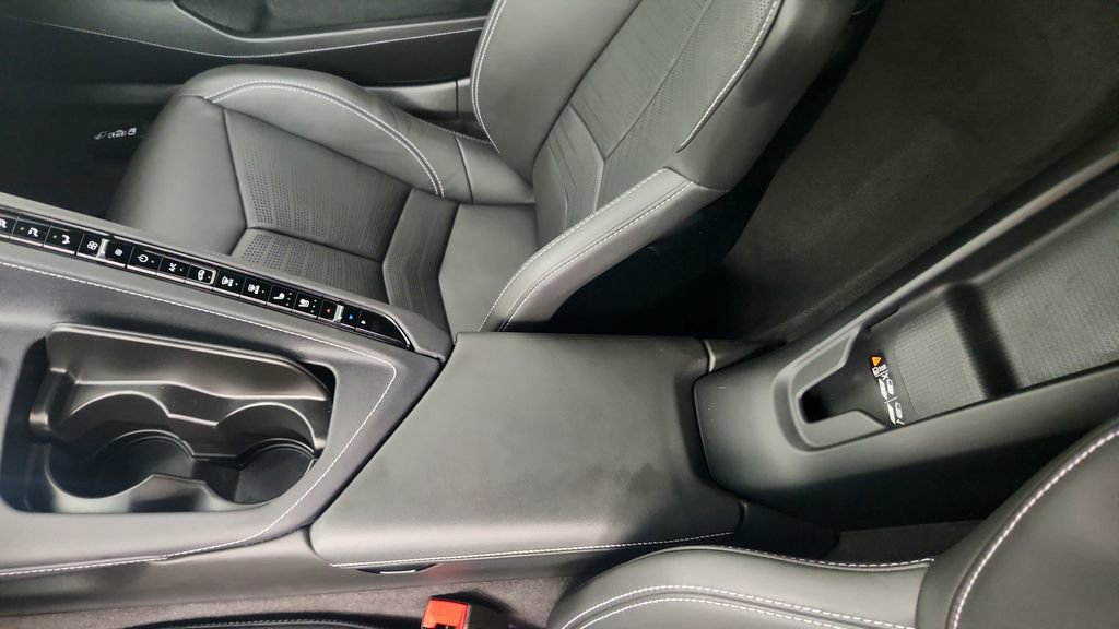 Used 2024 Chevrolet Corvette Z06 image 19