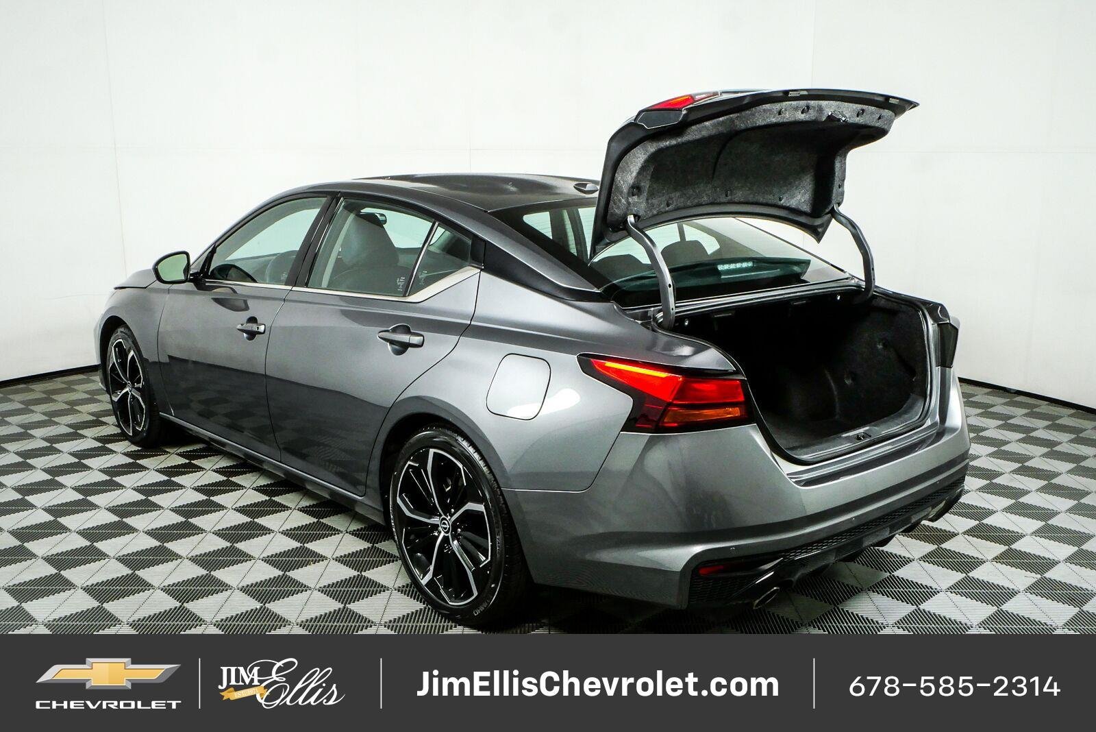 Used 2024 Nissan Altima 2.5 SR FWD image 32