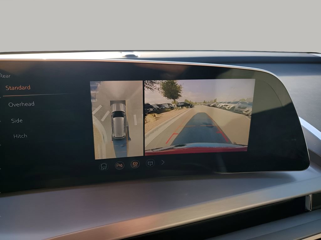 New 2026 Cadillac Vistiq Sport w/ LPO, Floor Liner Package image 44