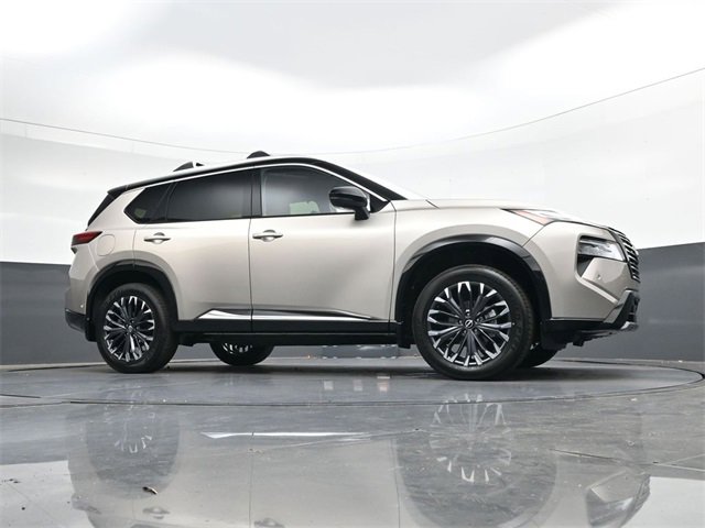 New 2026 Nissan Rogue Platinum image 32