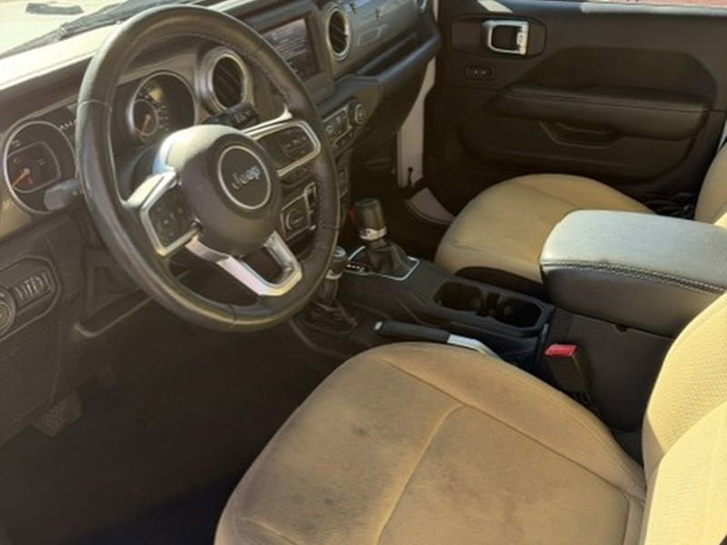 Used 2018 Jeep Wrangler Unlimited Sahara w/ Cold Weather Group image 21