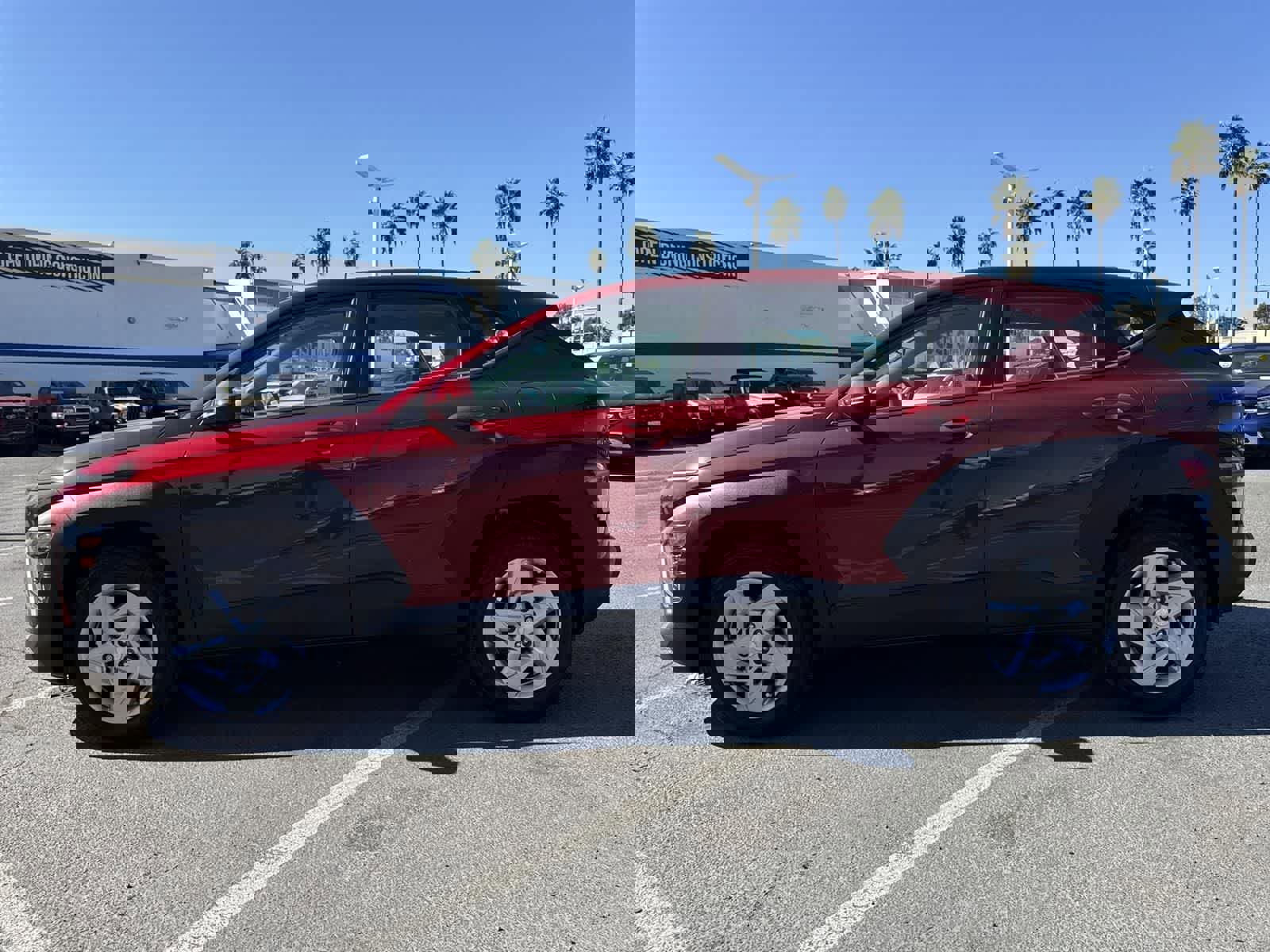 Certified 2025 Hyundai Kona SE image 5
