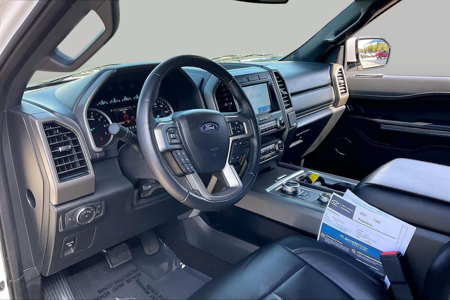 Used 2021 Ford Expedition XLT AWD/4WD image 17