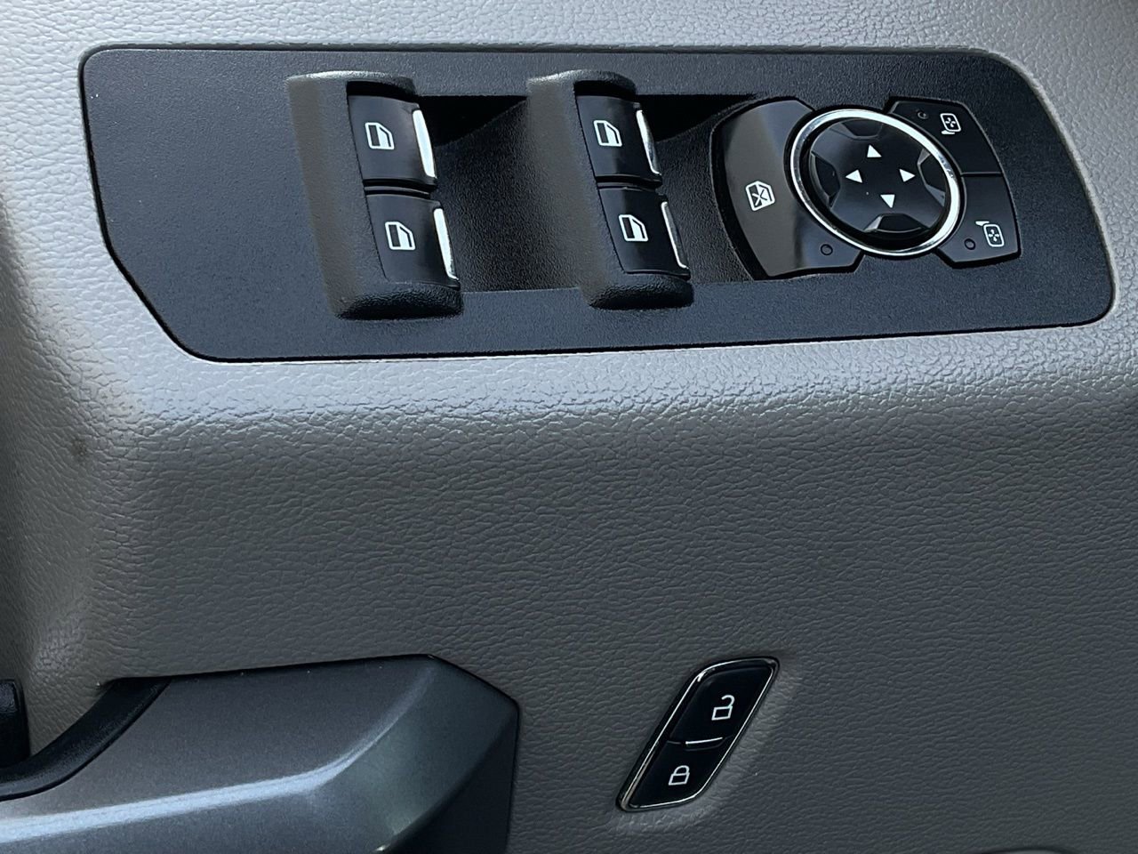 Used 2019 Ford F150 XLT image 16