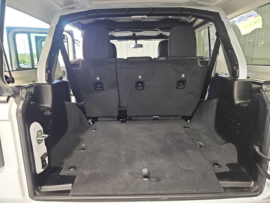 Used 2022 Jeep Wrangler Unlimited Sport AWD/4WD image 12