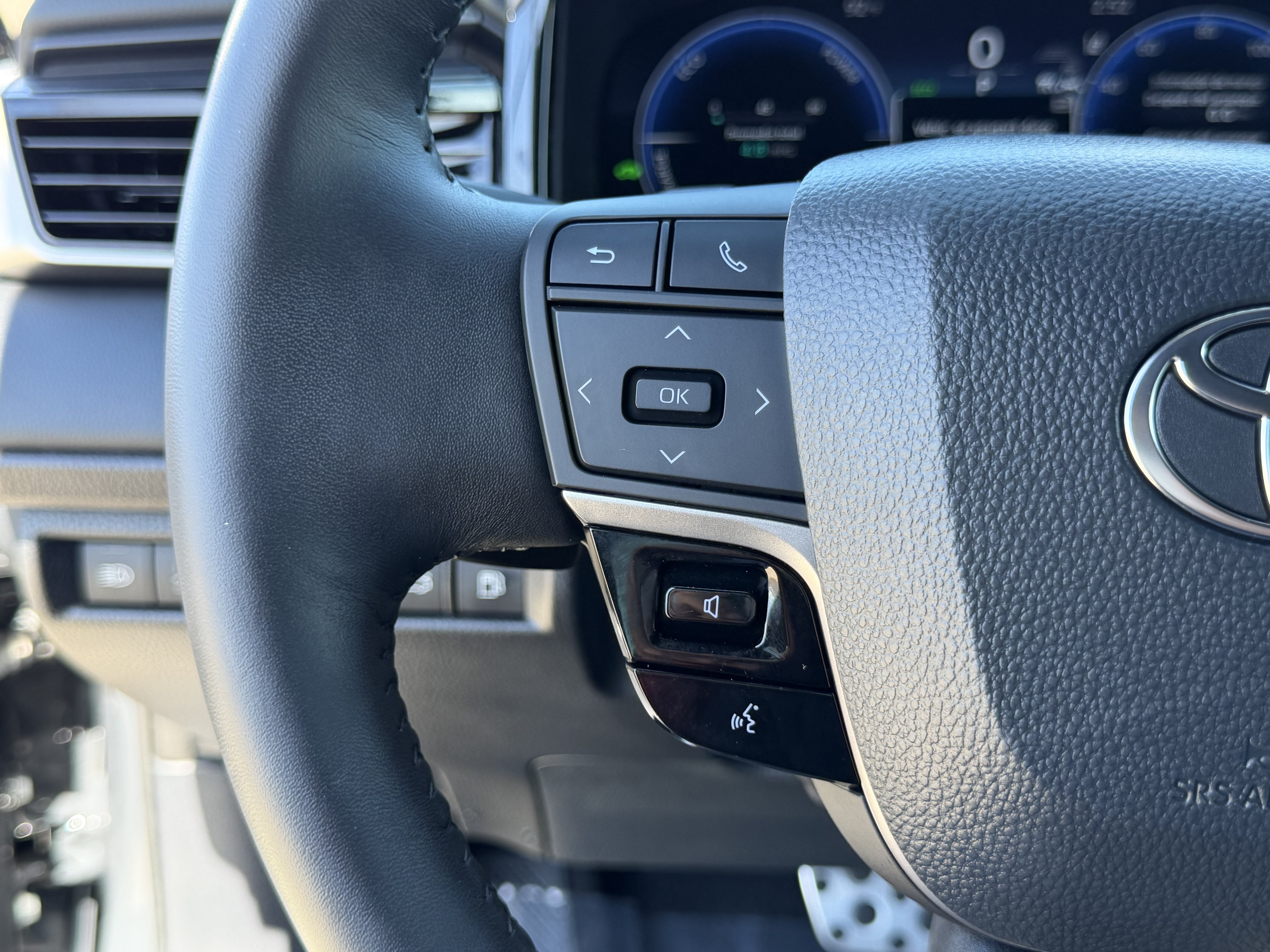 Used 2026 Toyota Camry XSE FWD image 24