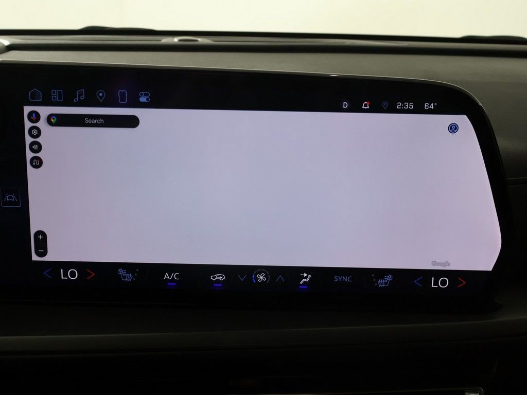 Used 2025 Chevrolet Traverse LT w/ Driver Confidence Package FWD image 46
