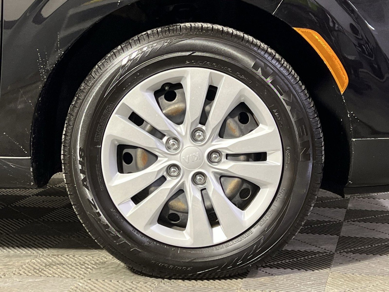 Used 2021 Kia Soul LX image 10