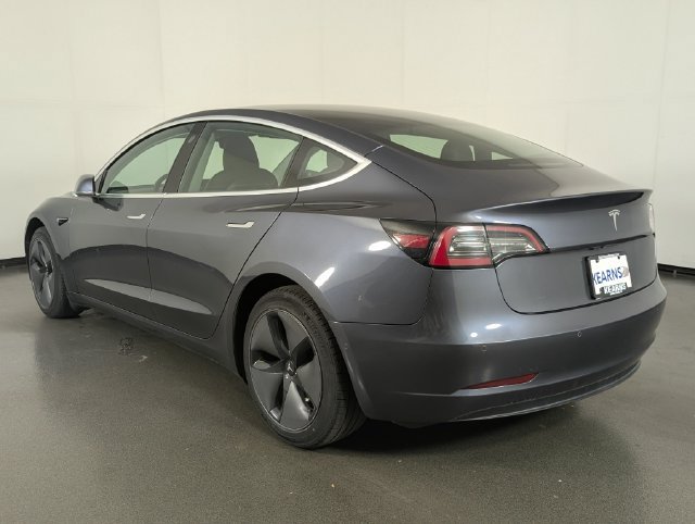 Used 2020 Tesla Model 3 Standard Range Plus RWD image 6