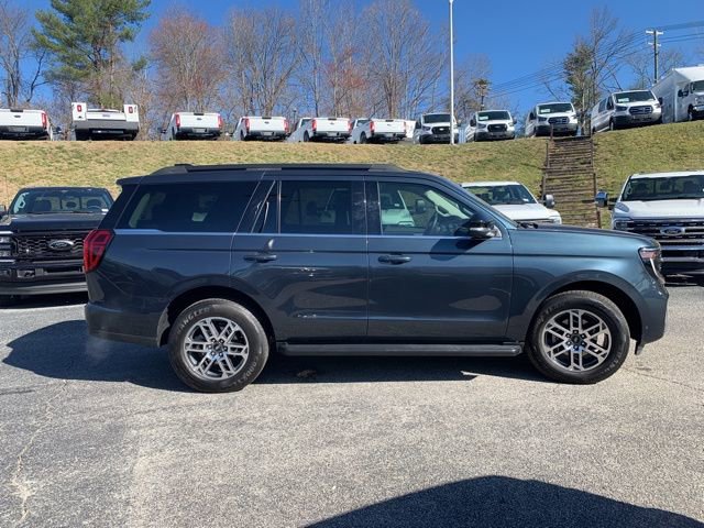 New 2025 Ford Expedition Active image 11