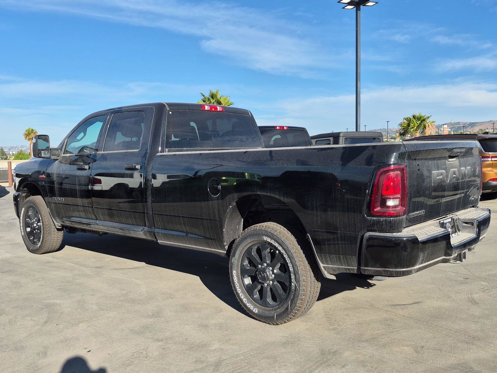 New 2026 RAM 3500 Big Horn AWD/4WD image 4