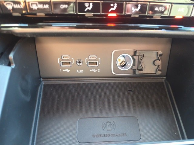 New 2025 Jeep Grand Cherokee Altitude image 22