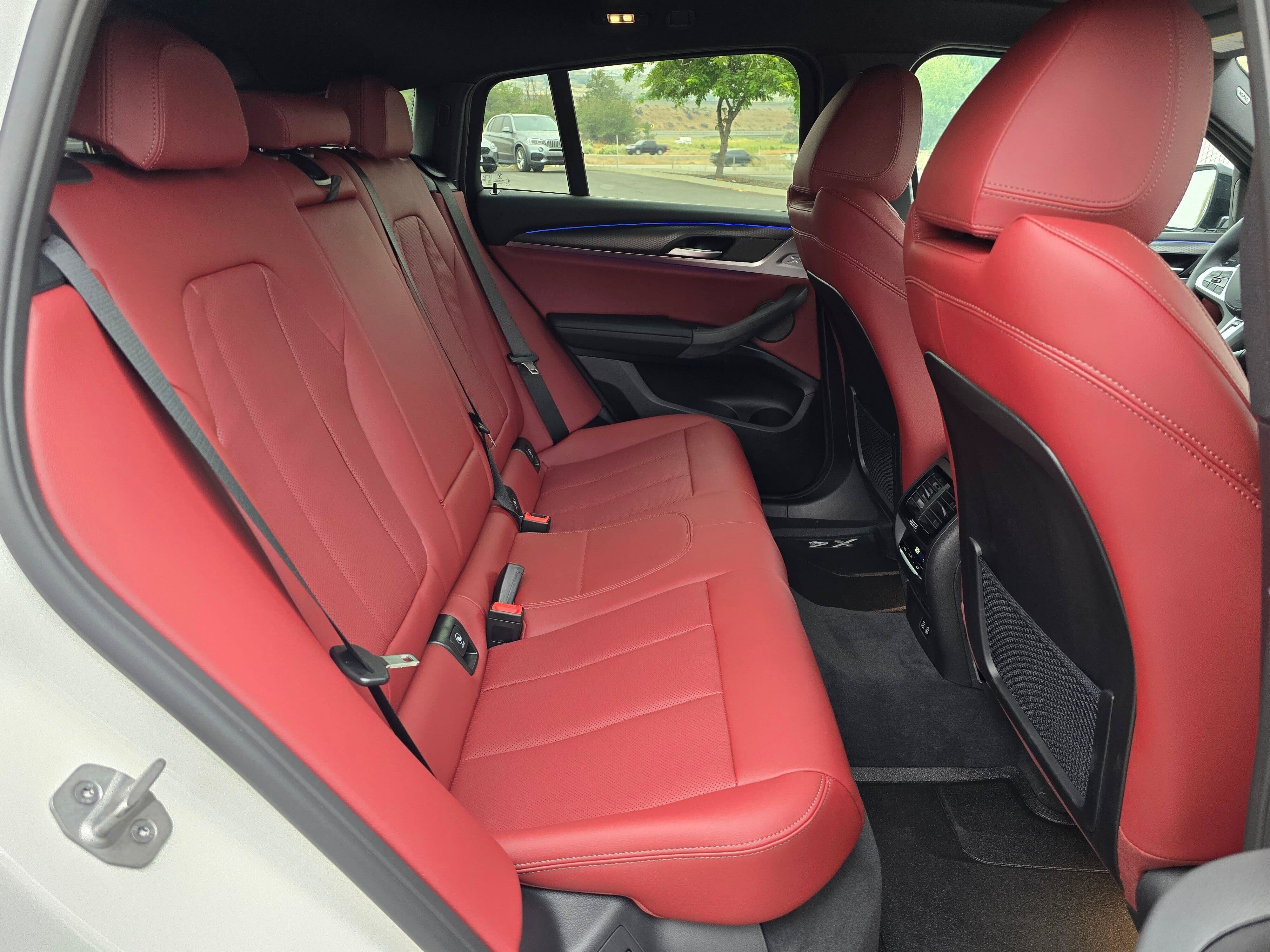 Used 2025 BMW X4 xDrive30i w/ Premium Package AWD/4WD image 13