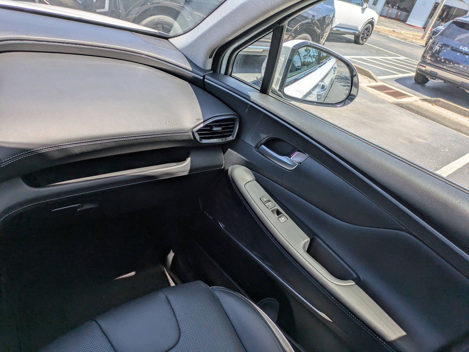 Used 2023 Hyundai Santa Fe Limited image 15