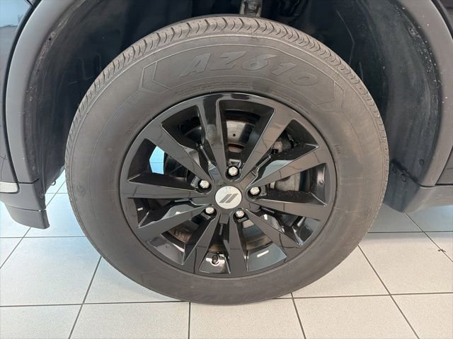 Used 2019 Dodge Durango SXT image 12