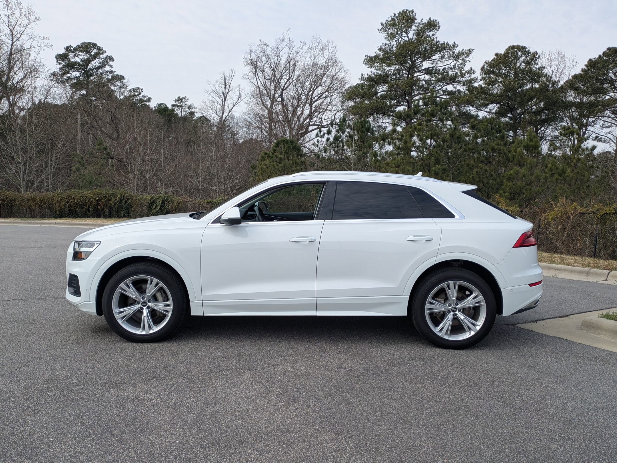 Used 2022 Audi Q8 Premium Plus w/ Premium Plus Package image 8