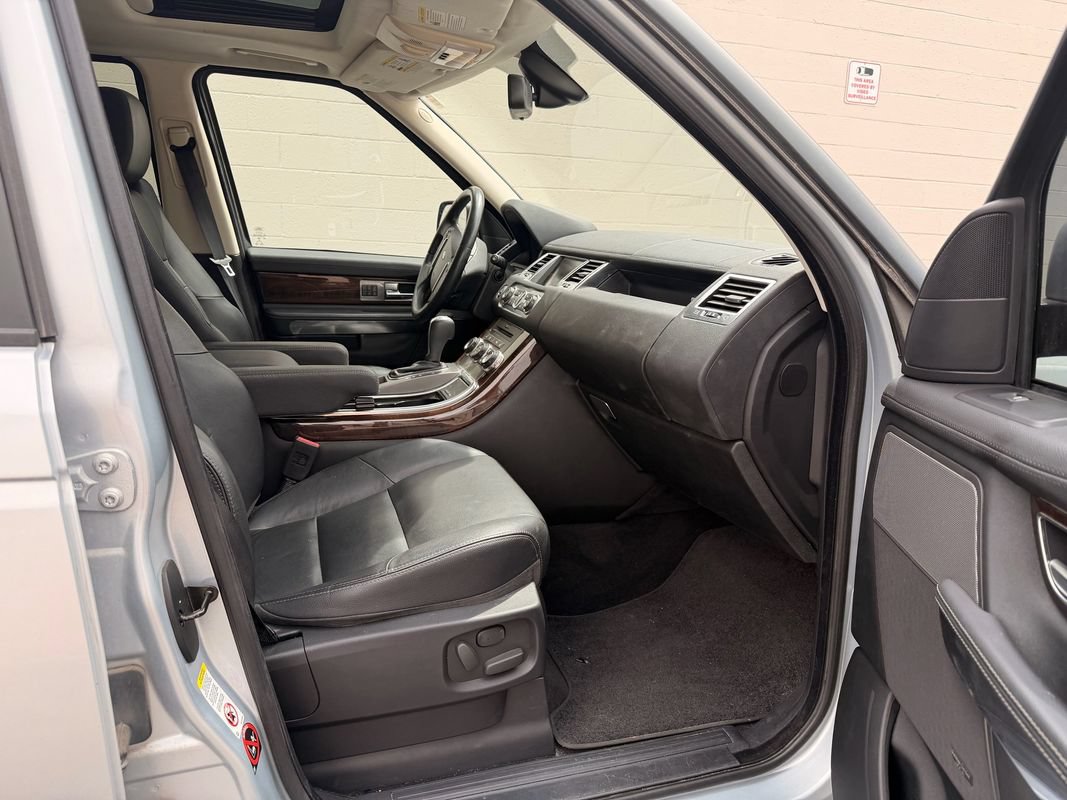 Used 2010 Land Rover Range Rover Sport HSE AWD/4WD image 5