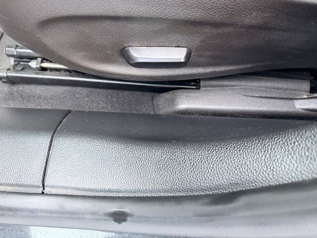 Used 2015 Chevrolet Cruze LT image 16