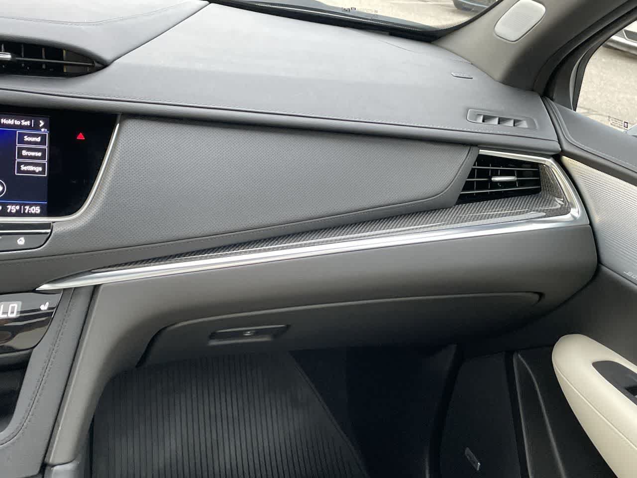 Certified 2024 Cadillac XT5 Sportv AWD/4WD image 16
