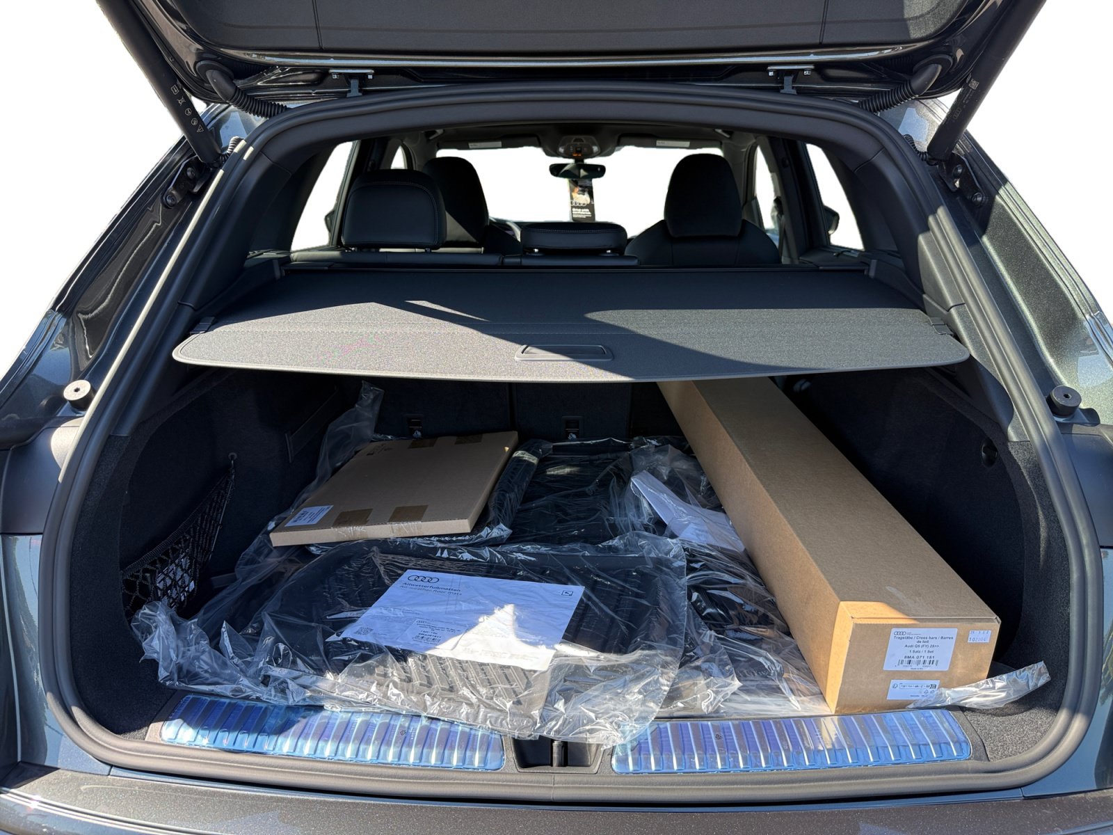 New 2026 Audi SQ5 Prestige AWD/4WD image 17