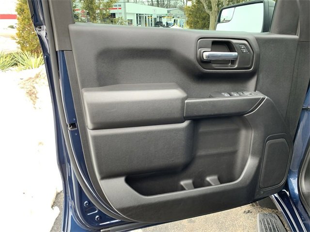 Used 2023 Chevrolet Silverado 1500 Custom image 17