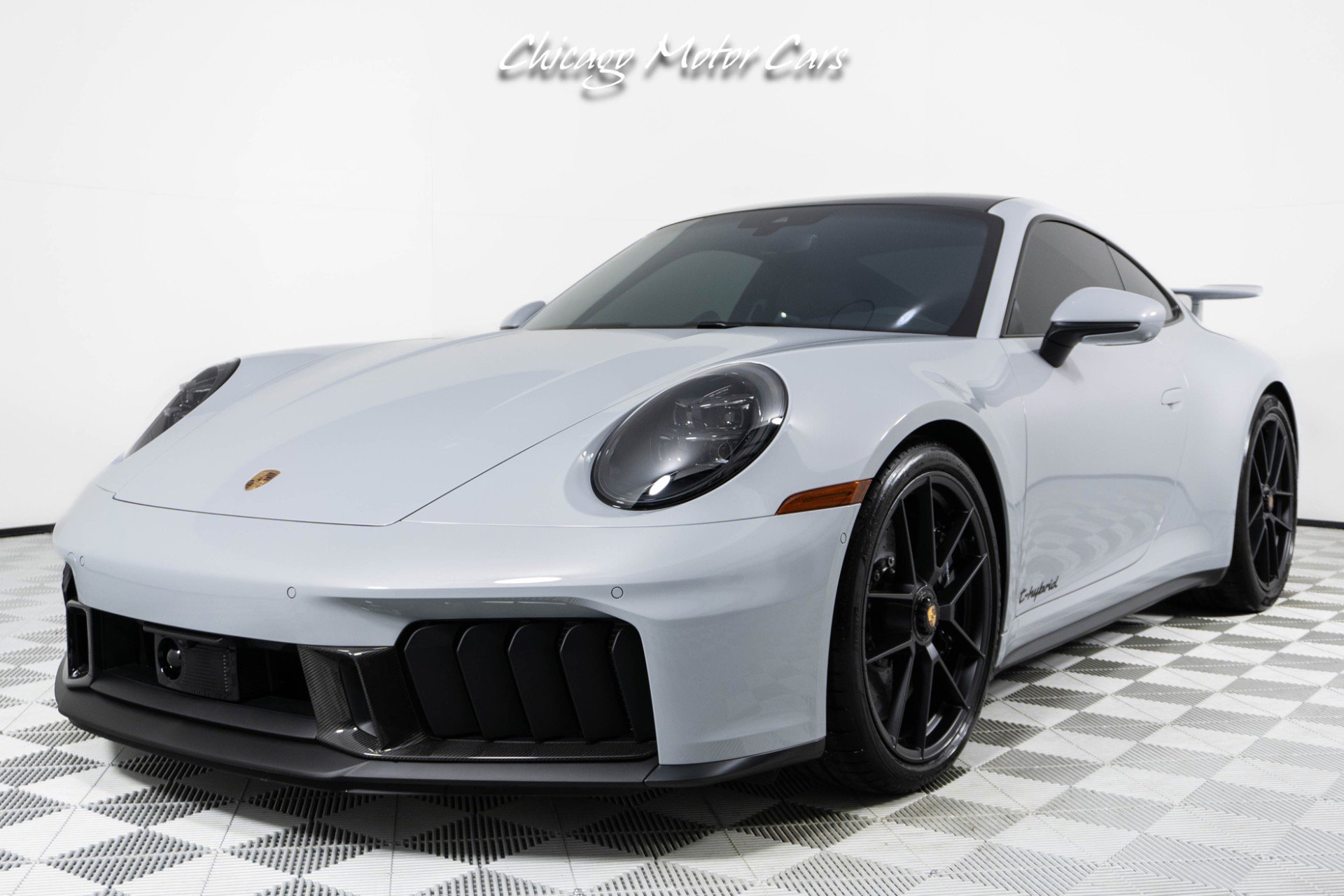 Used 2026 Porsche 911 GTS image 5