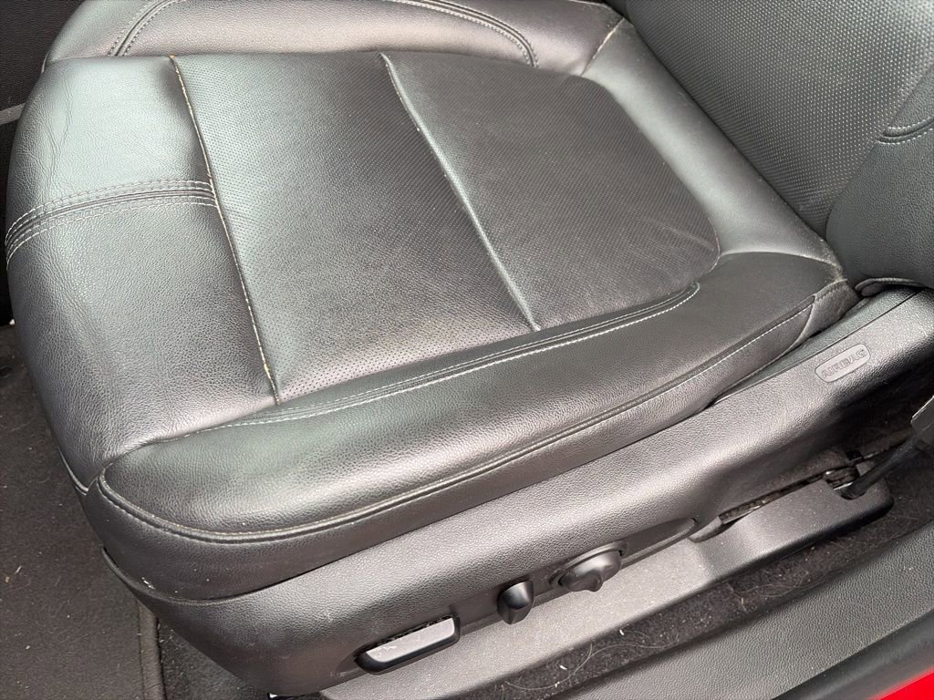 Used 2021 Chevrolet Blazer LT w/ LPO, Black Grille Bar Package image 19