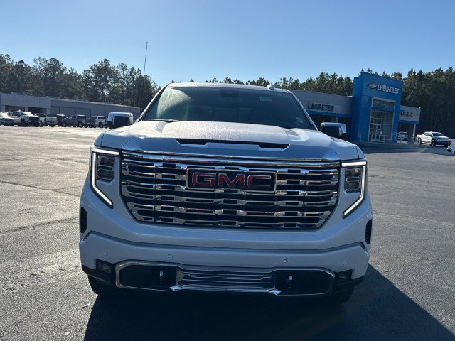 Used 2024 GMC Sierra 1500 Denali AWD/4WD image 8