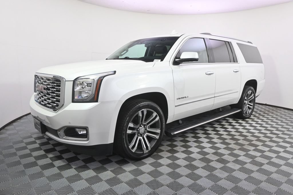 Used 2019 GMC Yukon XL Denali w/ Denali Ultimate Package AWD/4WD image 2
