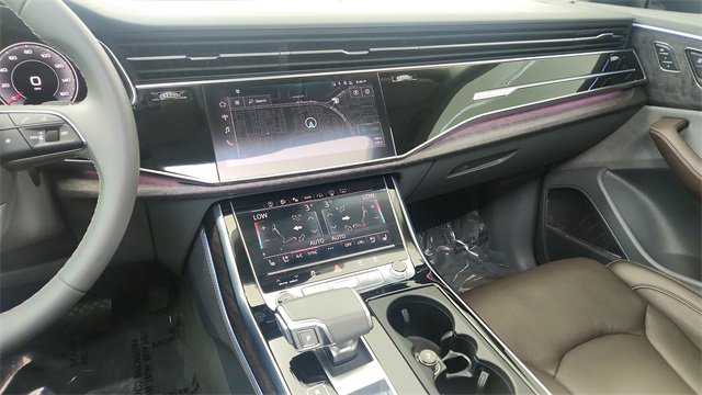 Used 2023 Audi Q8 Prestige w/ Prestige Package image 46